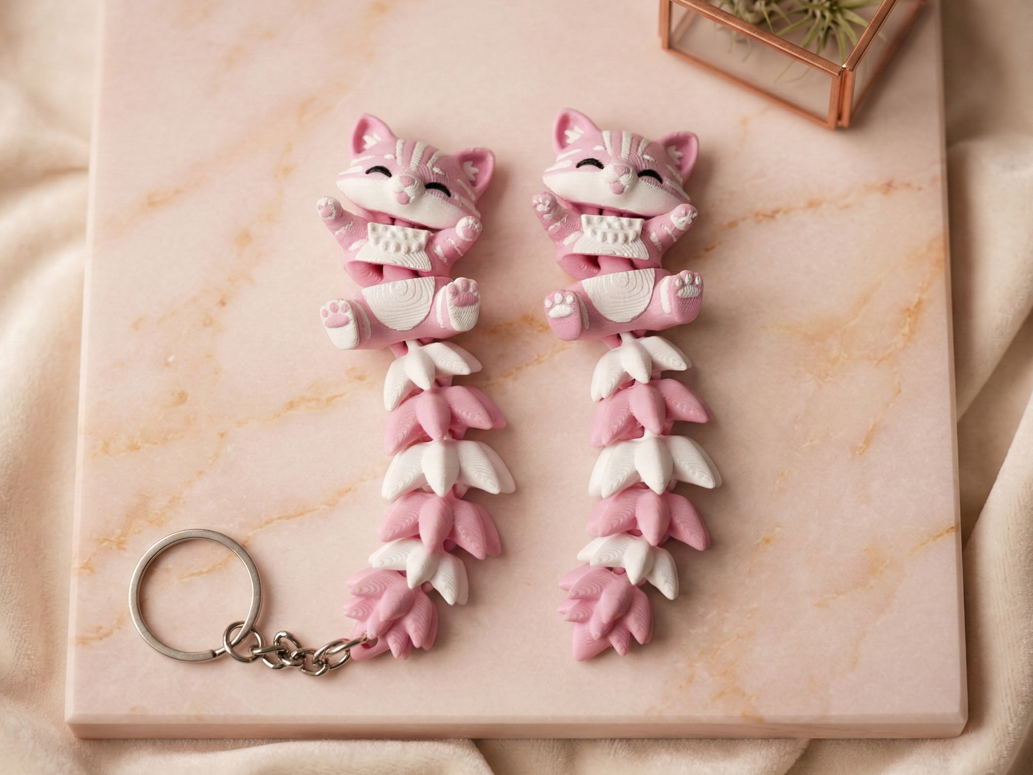 Fuffy Tail Cat Wigglenest Fluffy Tail