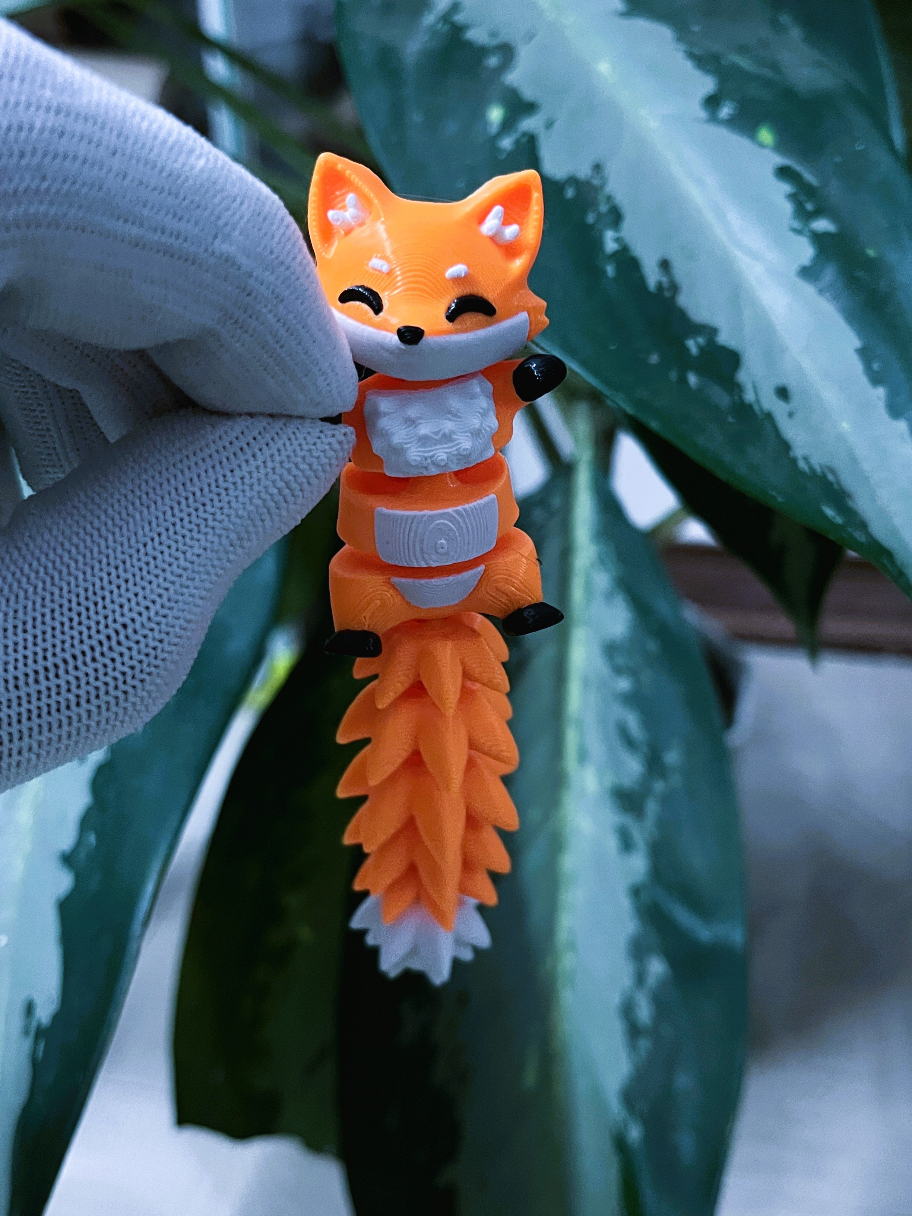 Fuffy Tail Fox Wigglenest Fluffy Tail